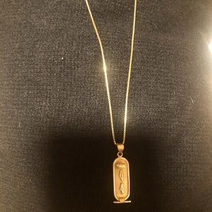 18K gold cartouche pendant with gold box link necklace